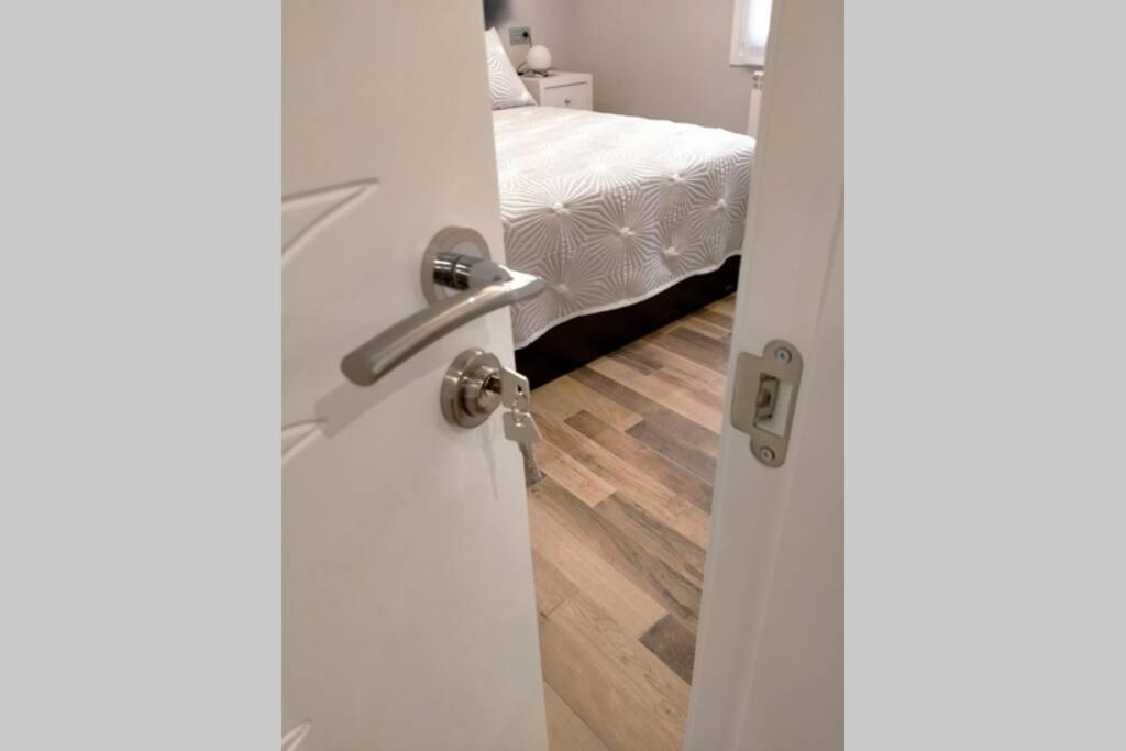 Apartment Arte Y Descanso: Historic Cimadevilla Near Marina And Beaches Gijon